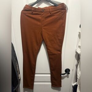 uniqlo high rise legging pants - brown **NWT**